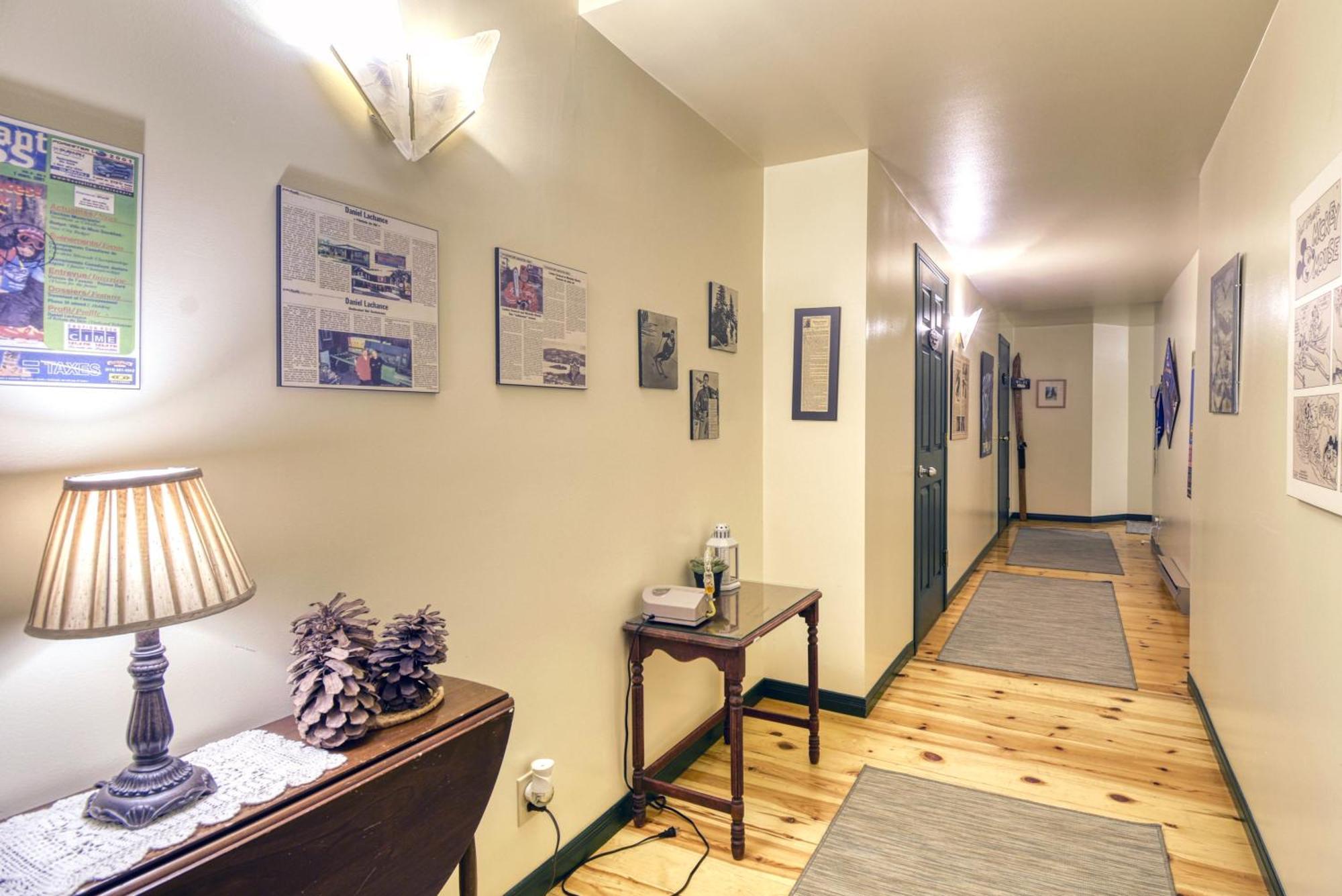 Auberge Le Lupin-Self Check-In Mont-Tremblant Ngoại thất bức ảnh