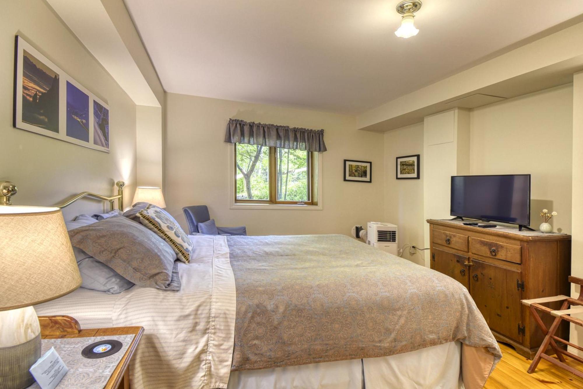 Auberge Le Lupin-Self Check-In Mont-Tremblant Ngoại thất bức ảnh