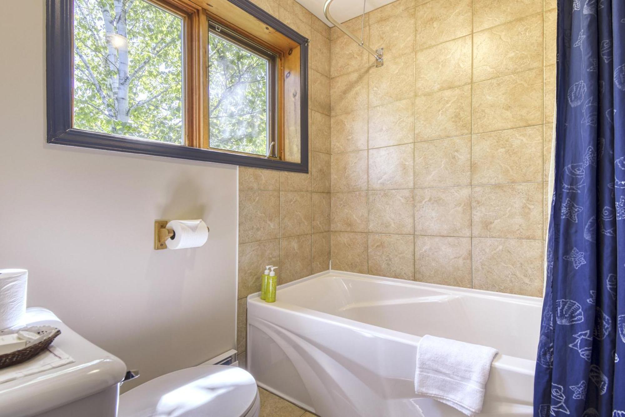 Auberge Le Lupin-Self Check-In Mont-Tremblant Ngoại thất bức ảnh