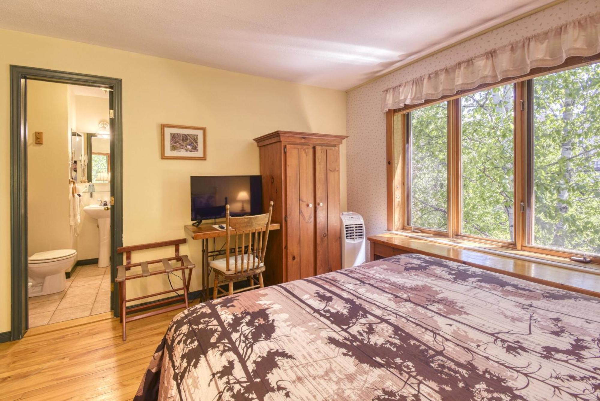 Auberge Le Lupin-Self Check-In Mont-Tremblant Ngoại thất bức ảnh